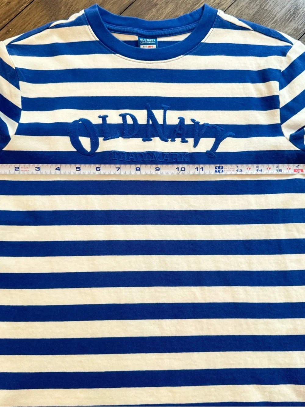 NWT Old Navy Blue & White Striped Graphic Tee Size L (10-12) Reissue